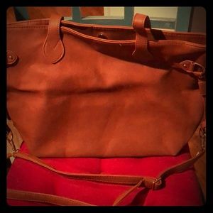 Great condition faux leather bag